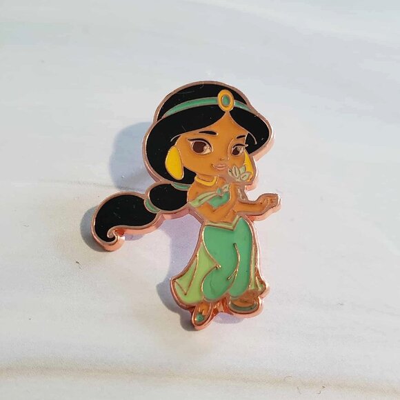 Disney x Loungefly Jasmine Pin - Picture 1 of 1